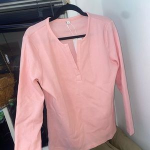 Exclusive top with tags